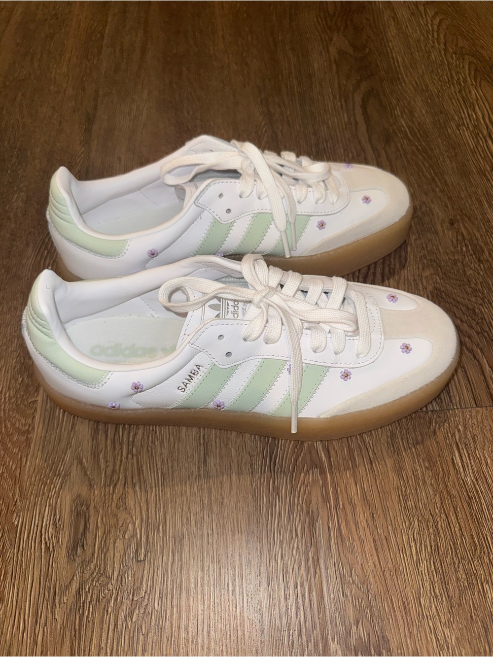 Adidas - Picture 2 of 8